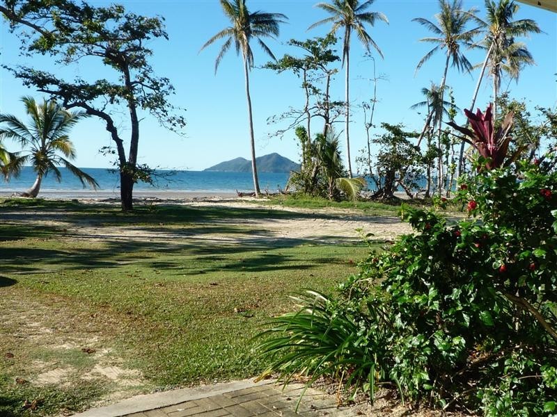 Mission Beach QLD 4852