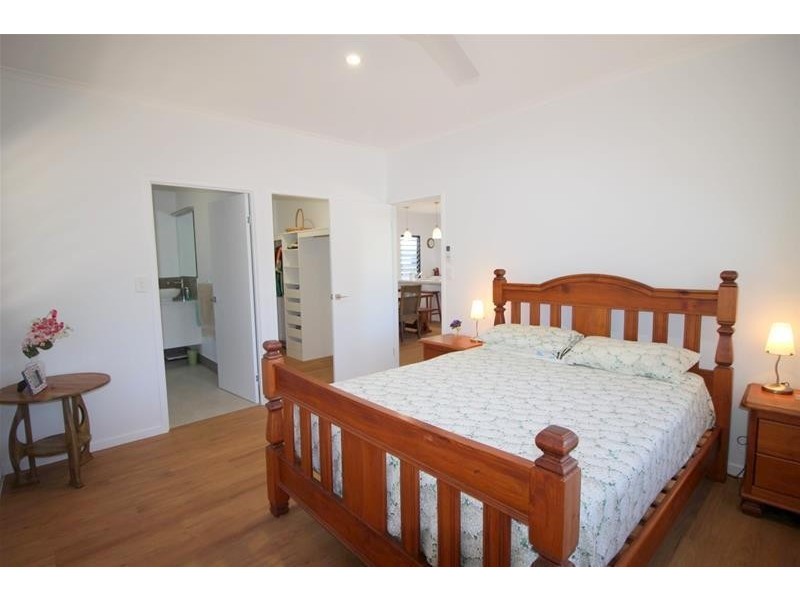 12 Clipper Court, South Mission Beach QLD 4852