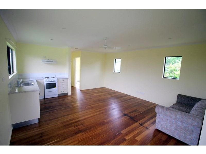 10 Henry Street, Silkwood QLD 4856