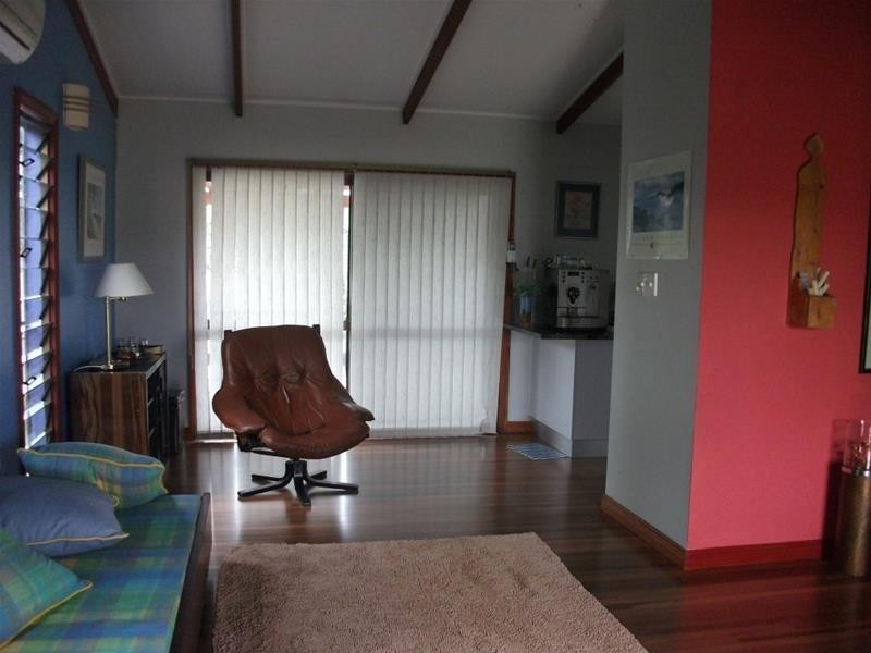 16 Holland Street, Wongaling Beach QLD 4852