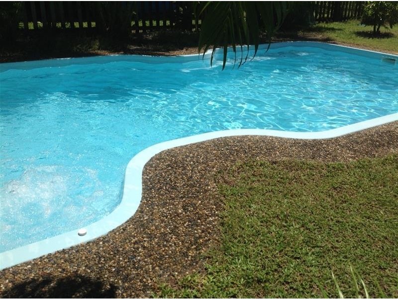 16 Holland Street, Wongaling Beach QLD 4852