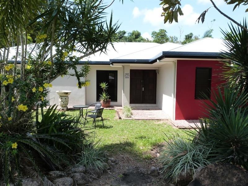 2 Kootooloo Close, Wongaling Beach QLD 4852