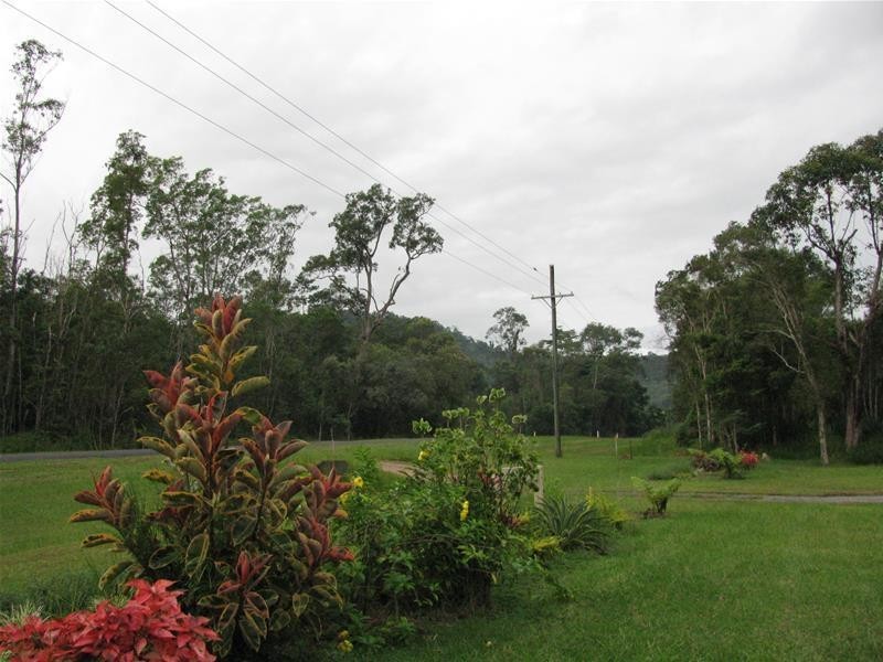 742 East Feluga Road, East Feluga QLD 4854