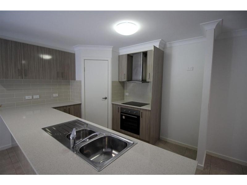 17 Shelly Court, Mission Beach QLD 4852