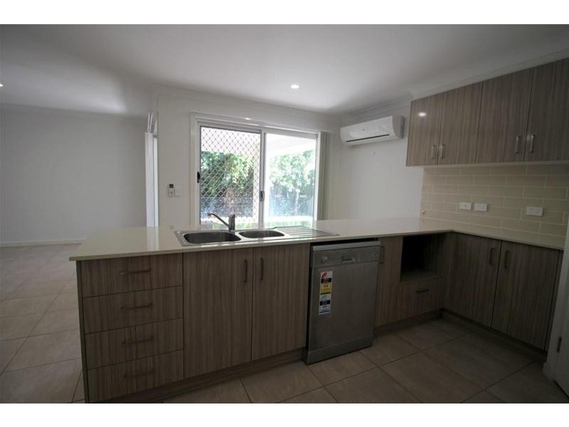 17 Shelly Court, Mission Beach QLD 4852