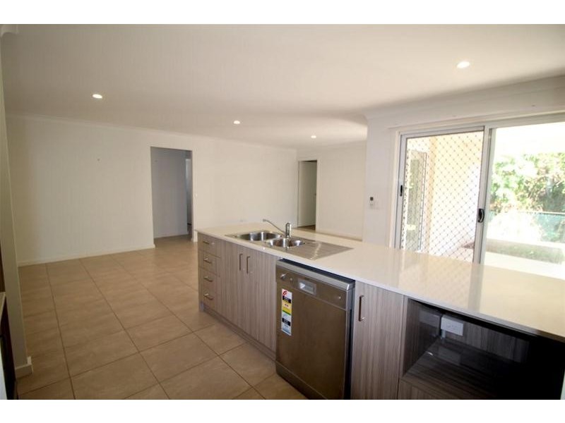 17 Shelly Court, Mission Beach QLD 4852