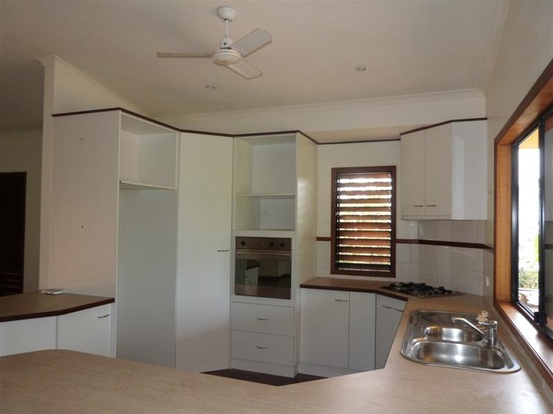 22 Dunkalli Crescent, Wongaling Beach QLD 4852