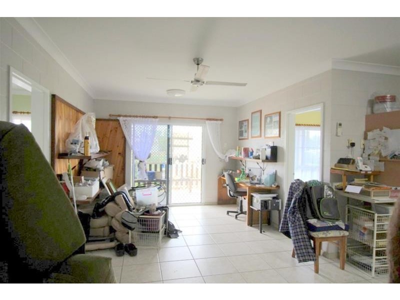 8 Taylor Street, Kurrimine Beach QLD 4871