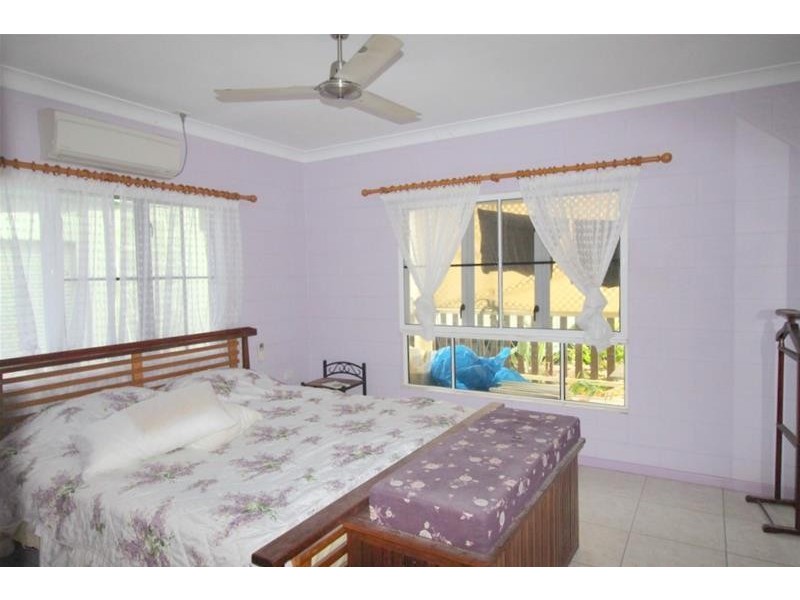 8 Taylor Street, Kurrimine Beach QLD 4871