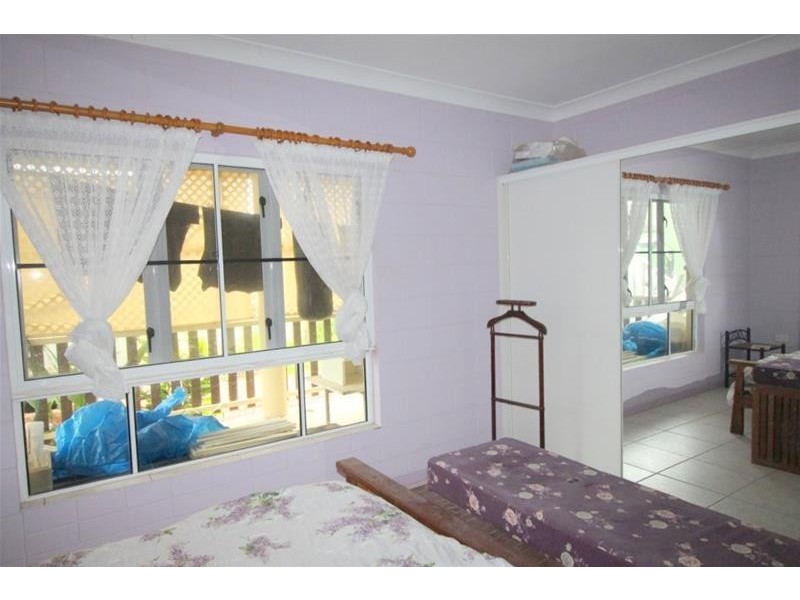 8 Taylor Street, Kurrimine Beach QLD 4871