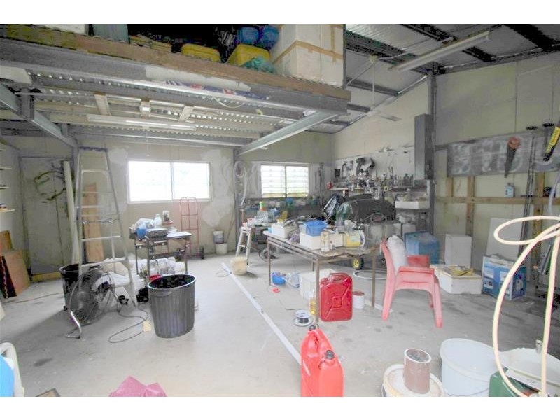 8 Taylor Street, Kurrimine Beach QLD 4871