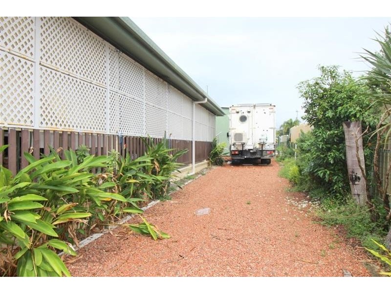 8 Taylor Street, Kurrimine Beach QLD 4871