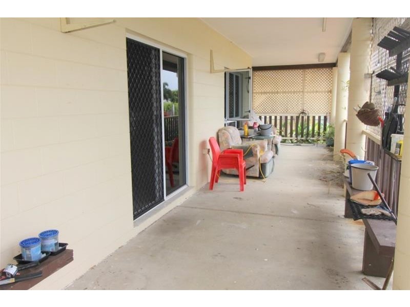 8 Taylor Street, Kurrimine Beach QLD 4871