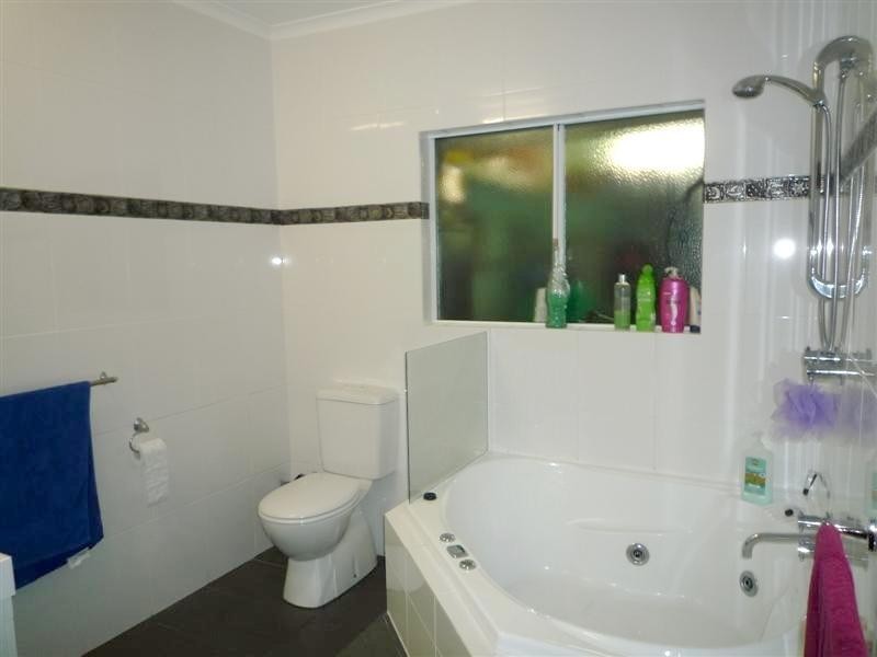 2/109 Reid Road, Wongaling Beach QLD 4852