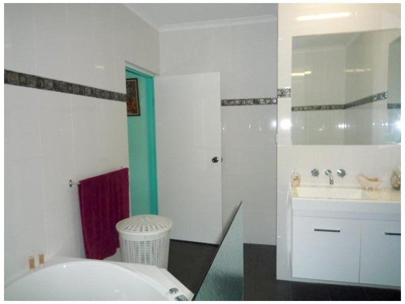 2/109 Reid Road, Wongaling Beach QLD 4852