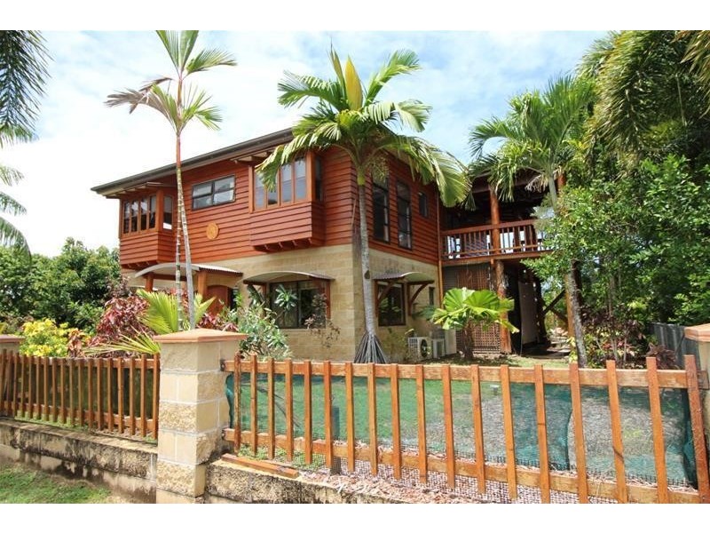 17 Rebecca Jane Parade, Kurrimine Beach QLD 4871