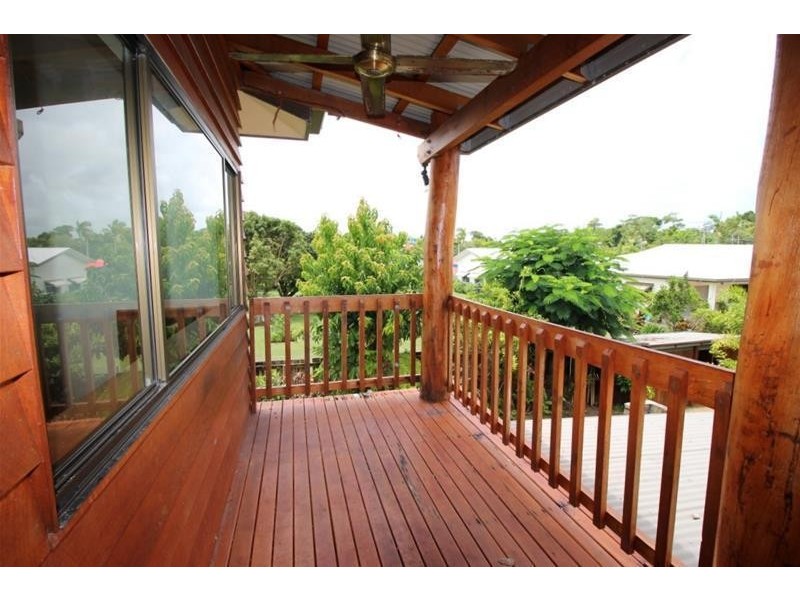 17 Rebecca Jane Parade, Kurrimine Beach QLD 4871