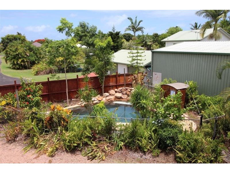 17 Rebecca Jane Parade, Kurrimine Beach QLD 4871