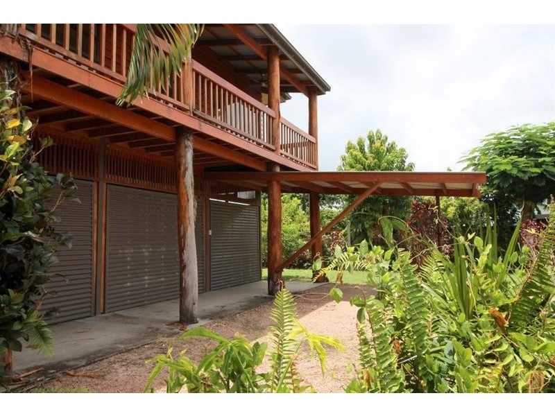 17 Rebecca Jane Parade, Kurrimine Beach QLD 4871