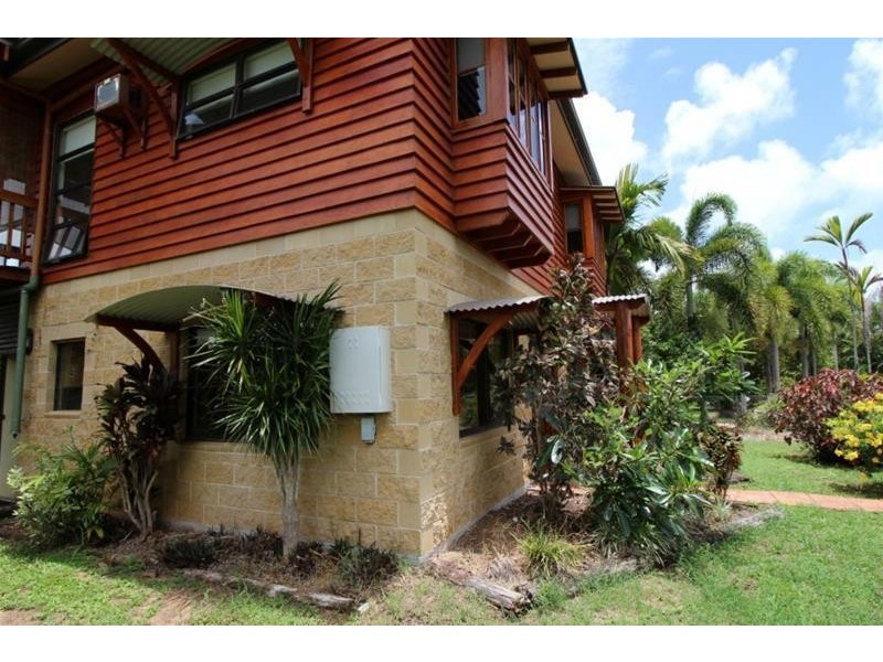 17 Rebecca Jane Parade, Kurrimine Beach QLD 4871