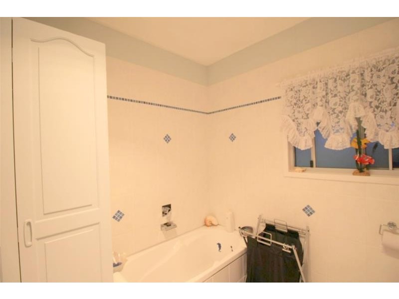 6 Walter Lever Estate Road, Silkwood QLD 4856