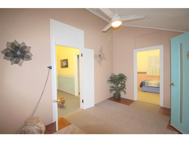 6 Walter Lever Estate Road, Silkwood QLD 4856