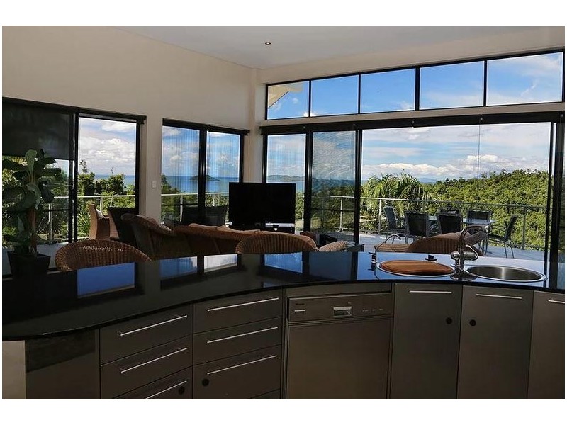 12 Explorers Drive, South Mission Beach QLD 4852