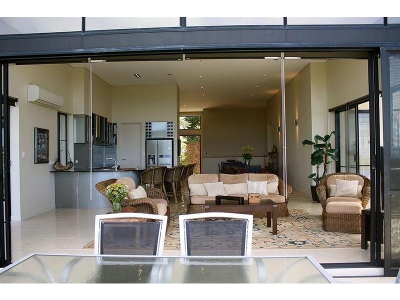 12 Explorers Drive, South Mission Beach QLD 4852