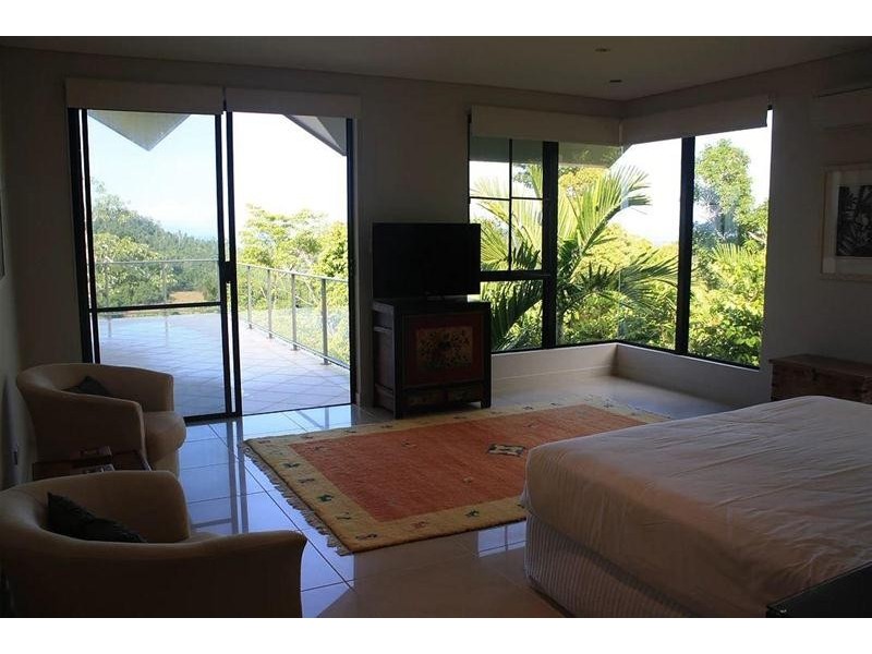 12 Explorers Drive, South Mission Beach QLD 4852