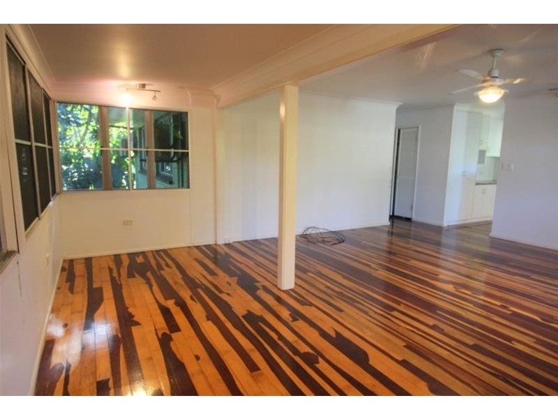 7 Webb Court, Bingil Bay QLD 4852