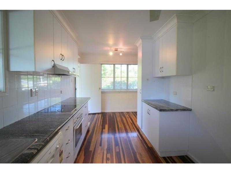 7 Webb Court, Bingil Bay QLD 4852