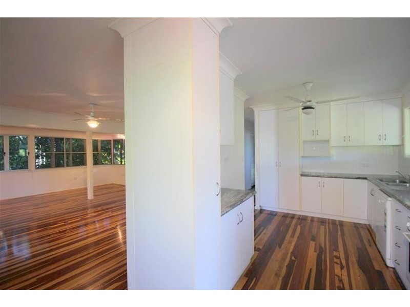 7 Webb Court, Bingil Bay QLD 4852