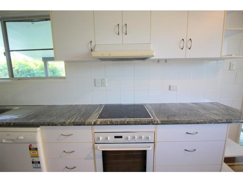 7 Webb Court, Bingil Bay QLD 4852