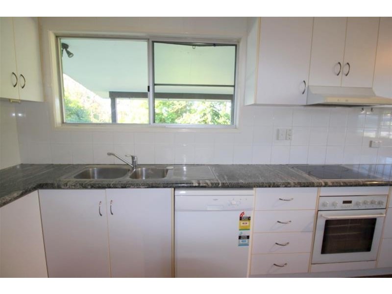 7 Webb Court, Bingil Bay QLD 4852