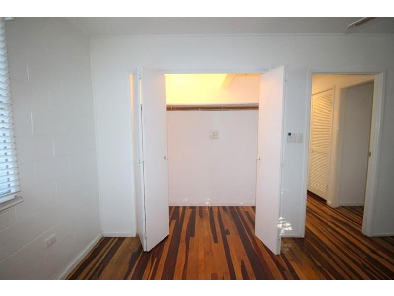 7 Webb Court, Bingil Bay QLD 4852