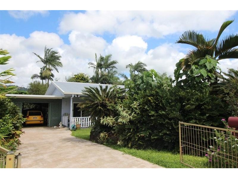 4 Royal Palm Drive, Mission Beach QLD 4852