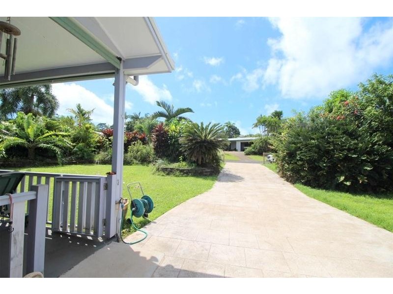 4 Royal Palm Drive, Mission Beach QLD 4852