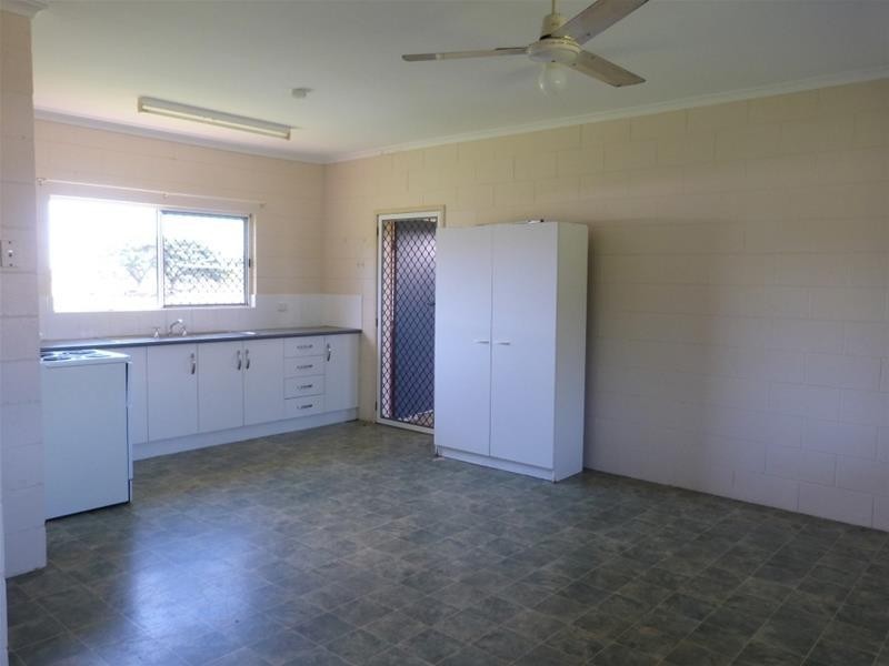 7 Glasgow Street, El Arish QLD 4855