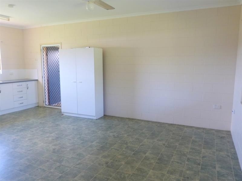 7 Glasgow Street, El Arish QLD 4855