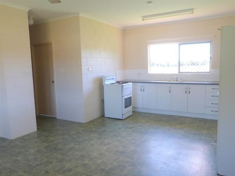 7 Glasgow Street, El Arish QLD 4855