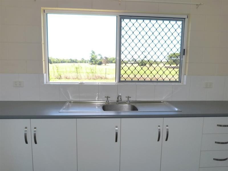 7 Glasgow Street, El Arish QLD 4855