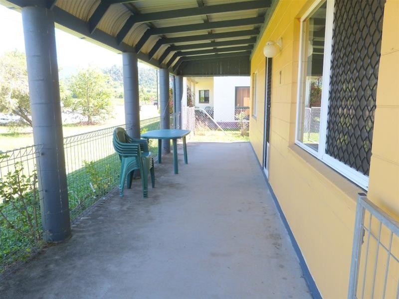 7 Glasgow Street, El Arish QLD 4855