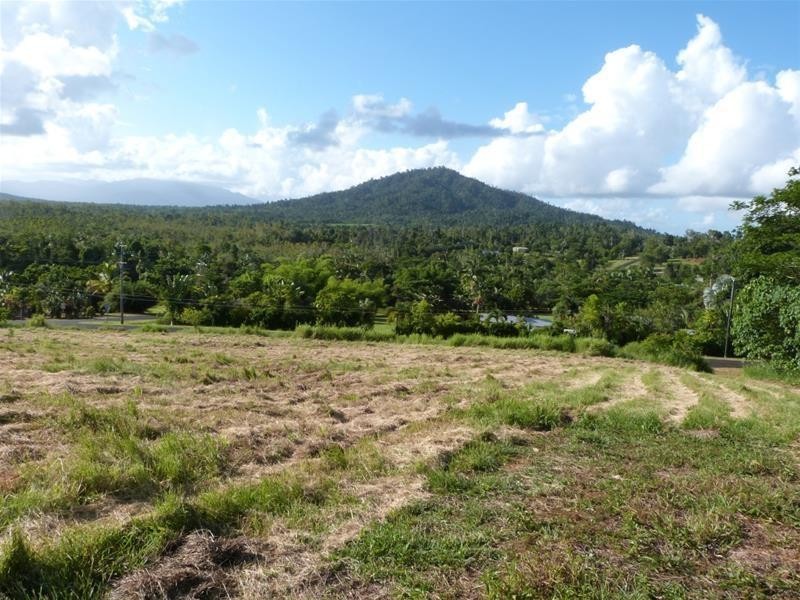 Lot 68, Lot 68 North Hull Road, Carmoo QLD 4852