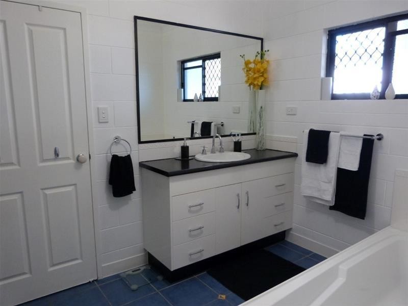 2 Corbett Close, Bulgun QLD 4854