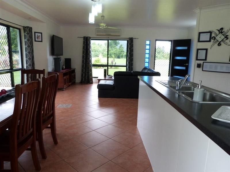 2 Corbett Close, Bulgun QLD 4854