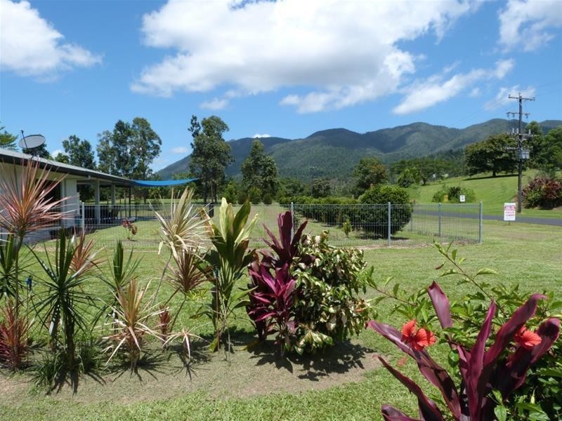 2 Corbett Close, Bulgun QLD 4854