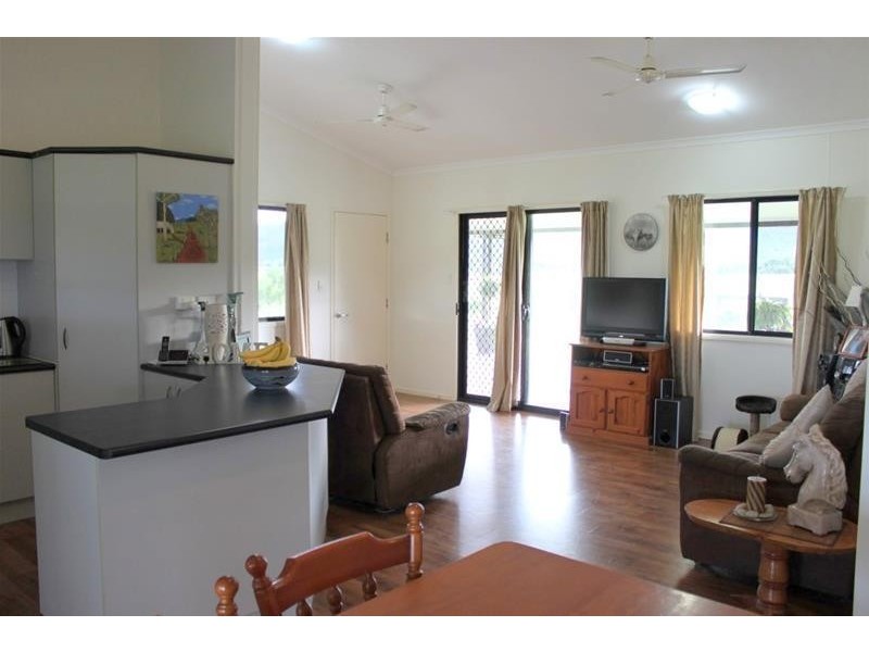 154 Old Tully Road, Tully QLD 4854