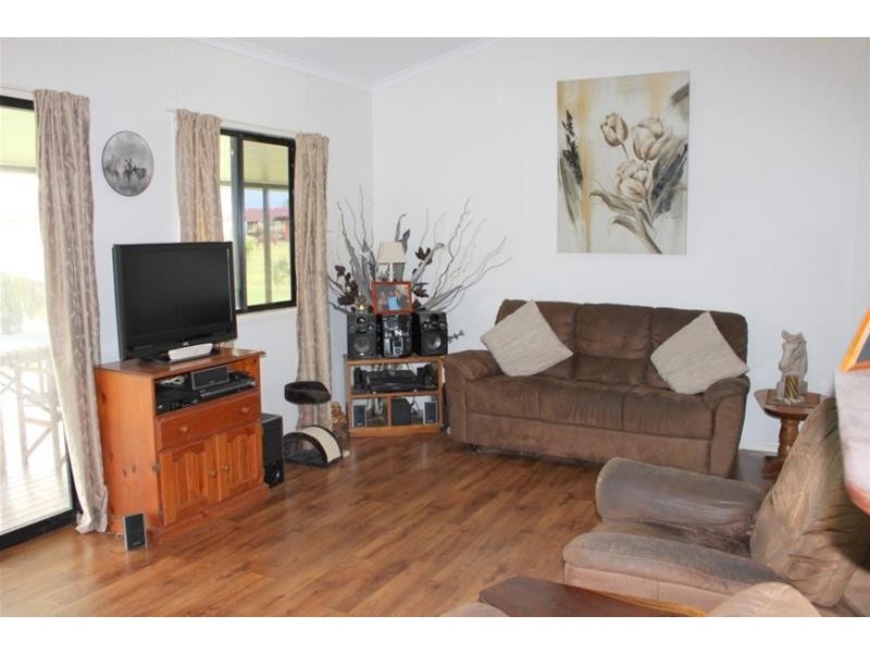 154 Old Tully Road, Tully QLD 4854