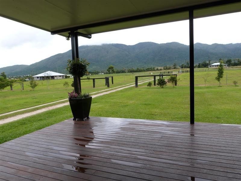 154 Old Tully Road, Tully QLD 4854