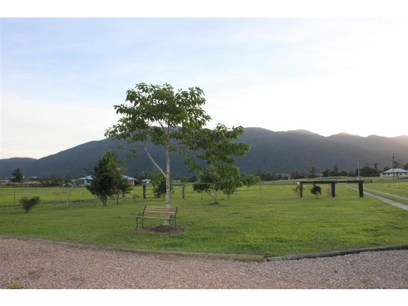 154 Old Tully Road, Tully QLD 4854